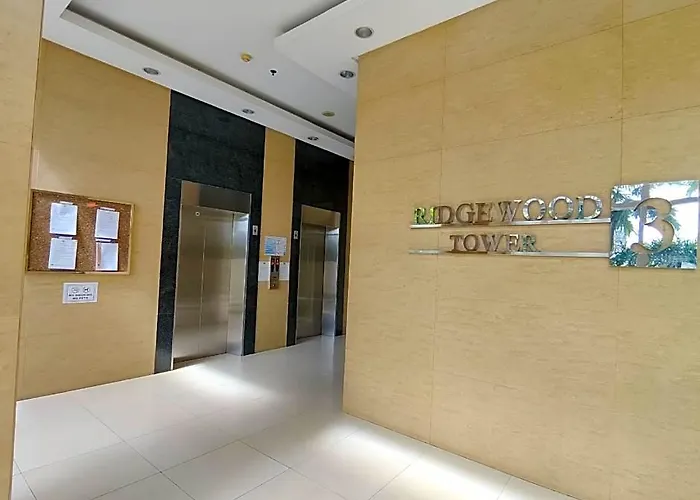 2br Condotel Ridgewood Near Naia T3, Bgc & Venice Manila