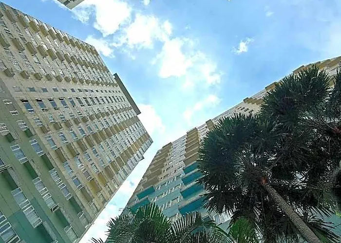2br Condotel Ridgewood Near Naia T3, Bgc & Venice Hotel 5*