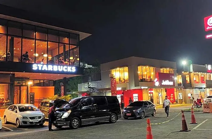 Hotel 2br Condotel Ridgewood Near Naia T3, Bgc & Venice
