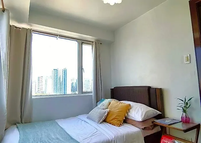 Hotel 2br Condotel Ridgewood Near Naia T3, Bgc & Venice 5*